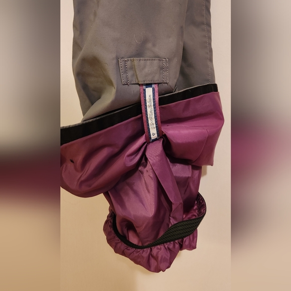 Burton Women's The White Collection Snowpants, Size Large, Gray and Purple - Picture 5 of 11